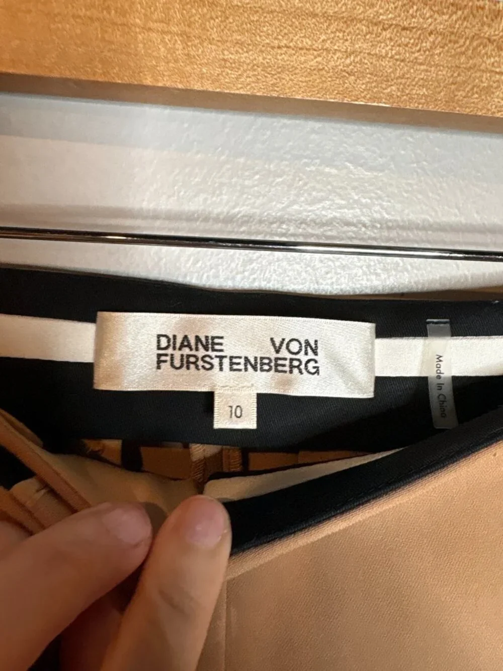 Diane Von Furstenberg tan khaki dress pants - Picture 3 of 5